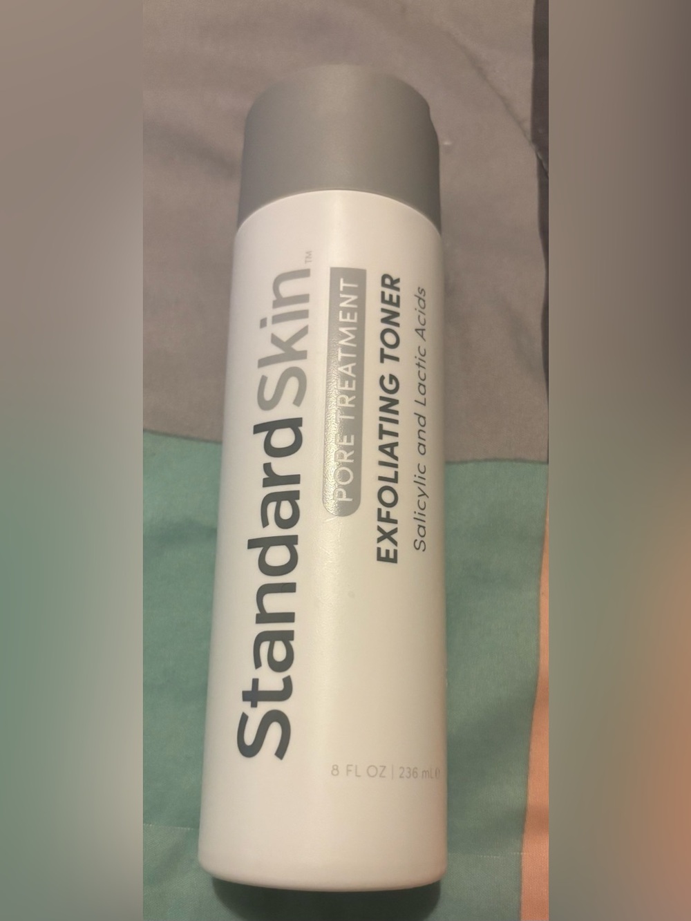 Exfoliating Toner in White - Pore Treatment